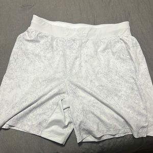 Men’s Lululemon T.H.E shorts 7”